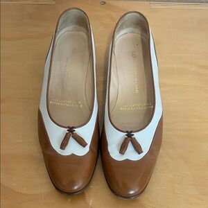 Elegant Tan and Cream Leather Flats
